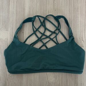 Lululemon Free to be sports bra